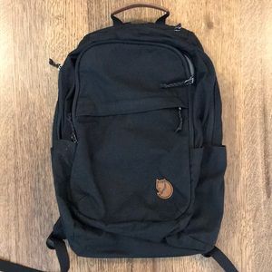 Fjällräven Raven 20L Black